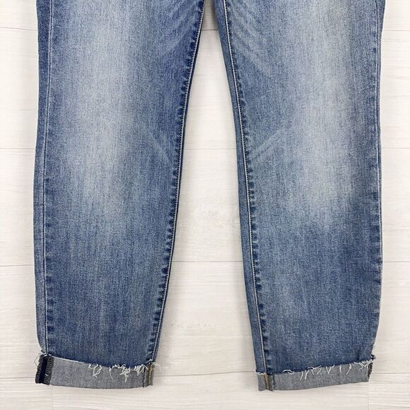 Judy Blue Jeans Women 15 / 32 Mid Rise Relaxed Fit Blue Medium Wash Tapered NWT - Picture 4 of 16